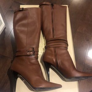 Burberry brown boots size 40
